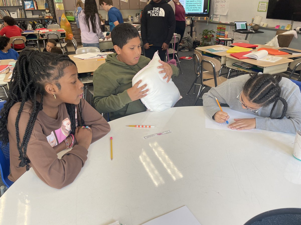 Creating posters for the Eight Mathematical Practices. <a href="/dysardsdarlings/">Brenda DySard</a> <a href="/Lead_Mine/">Lead Mine Elementary</a>