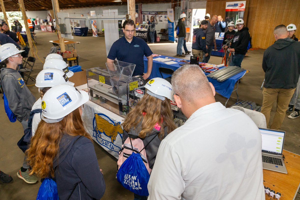 GLOW With Your Hands tweet media