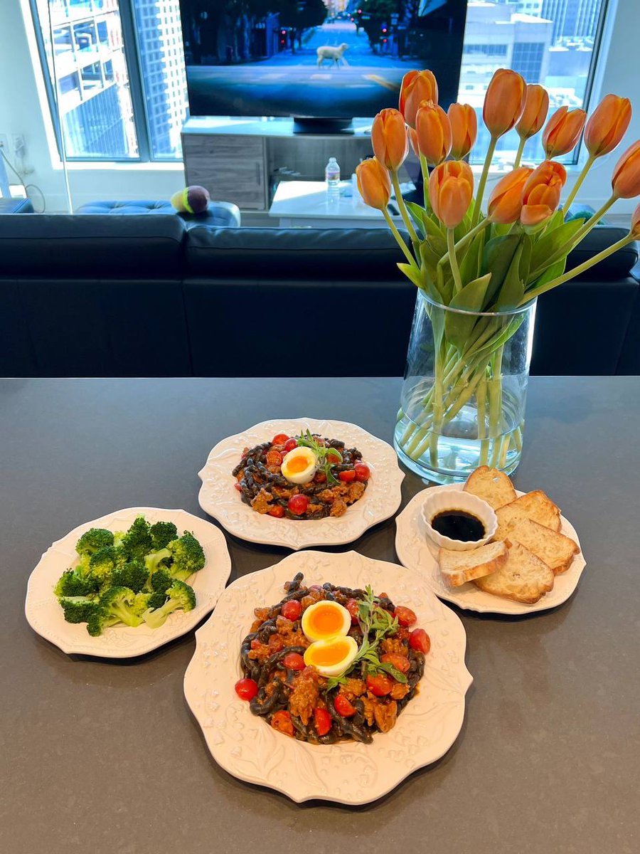 Christy (@tharaphi1191821) on Twitter photo 