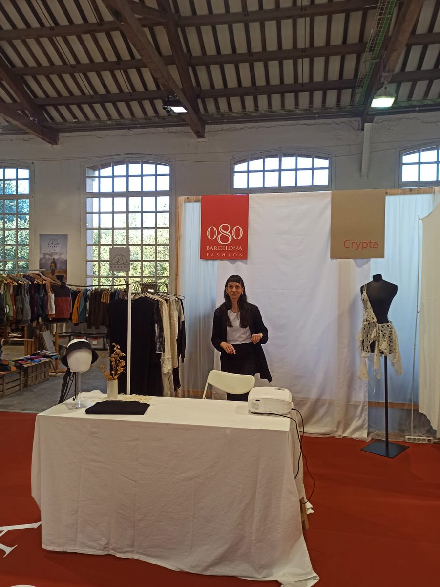 080_bcn_fashion's tweet photo. Això ja comença! Del 8 a l'11 de novembre ens podràs trobar a Igualada, dins del marc del Festival @RECstores. 
Consulta aquí l'agenda ➡️ https://t.co/CXkDWaXC2K

#080bcnfashion #fashionweek #fashionshow #080Reborn #32edition #barcelona #recstores https://t.co/VCsikq1LMF