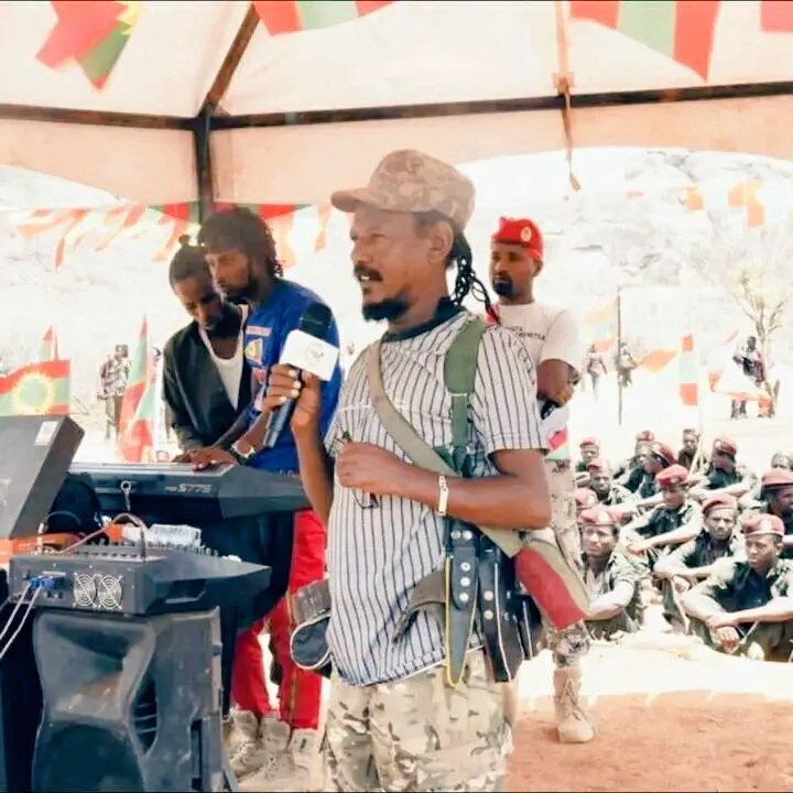 OWalaabuu77632's tweet photo. Jaal Gammachuu Abbooyyee
OLA's deputy Commander-in-Chief. With his Comrade's at OLA fighters newly members inauguration.
#OromoLiberationArmy
🔴🔴🟢🟢🔴🔴
Victory for You and your comrades!
#UnitedWePrevail
#WeSupportOLA
#OromoVoice https://t.co/yWNLu3kKpv