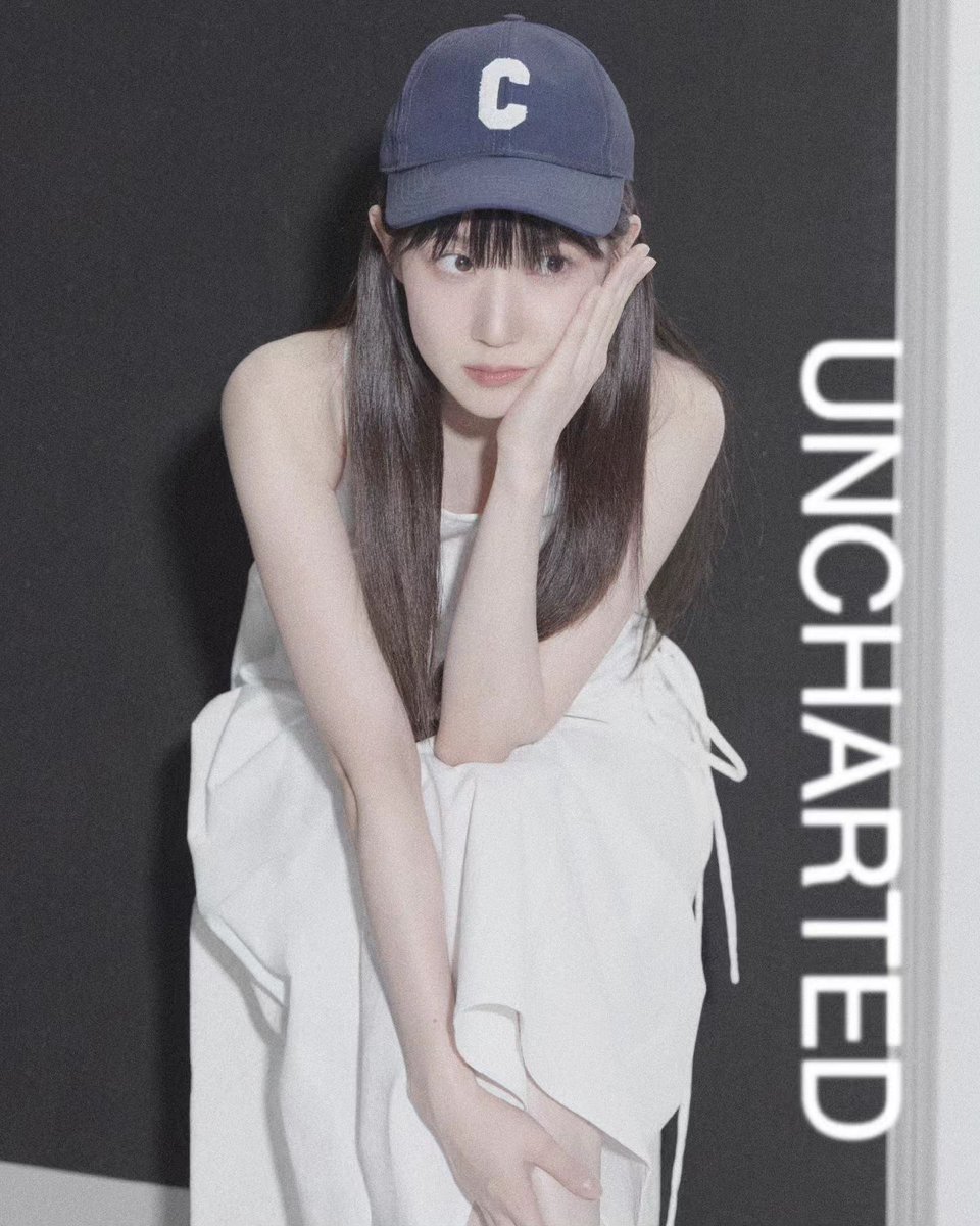 2024 SEASON'S GREETINGS🗓
UNCHARTED EUNBIN🔮