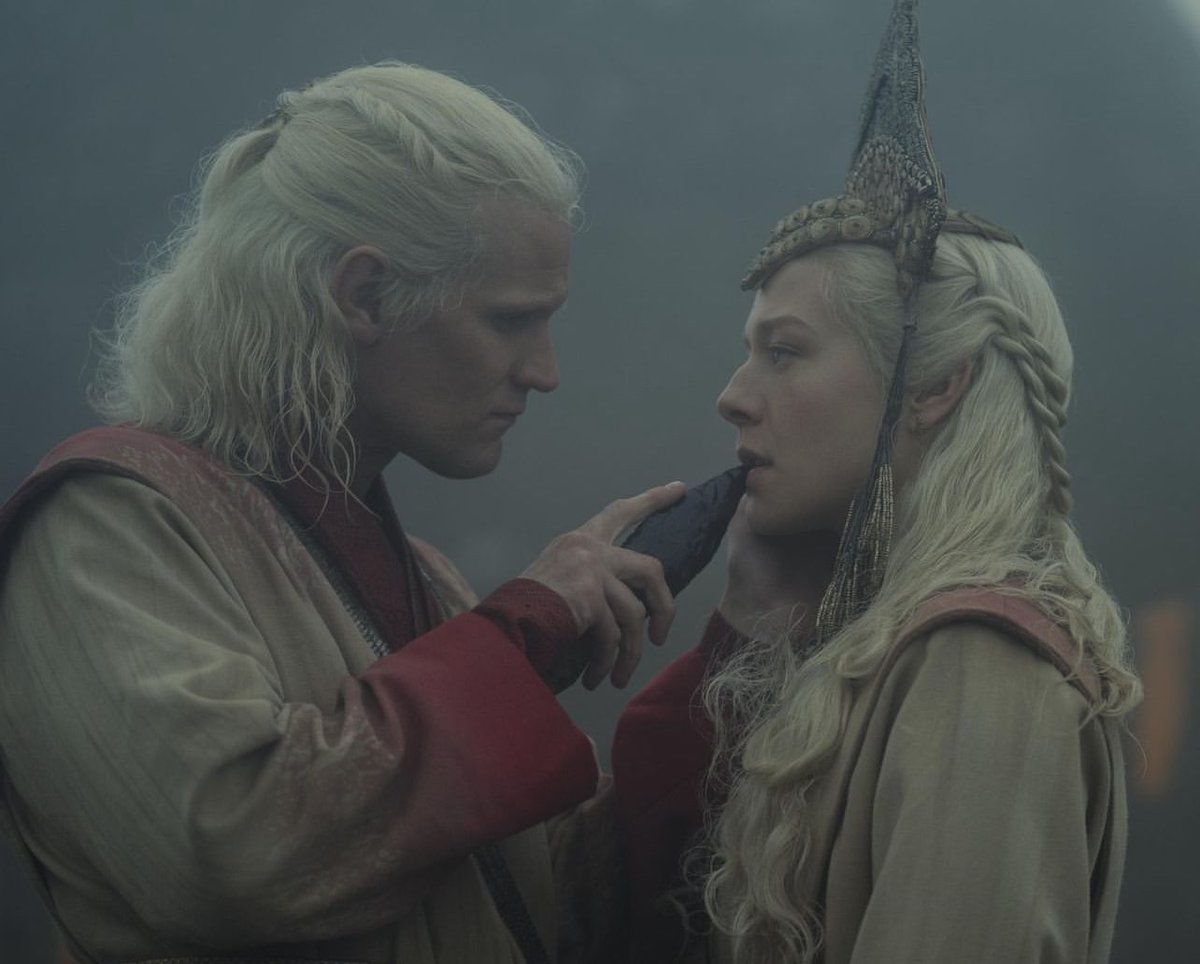 VISVNYA's tweet photo. THIS NEW DAEMYRA STILL OH MY GOD https://t.co/aWqICPEkm1