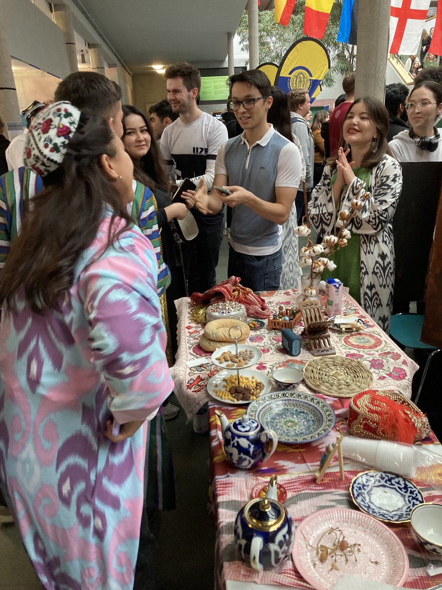 Ein Fest der #Internationalität - heute kommt die gute Laune zum neuen Semester ⁦<a href="/viadrina/">Europa-Universität Viadrina</a>⁩.