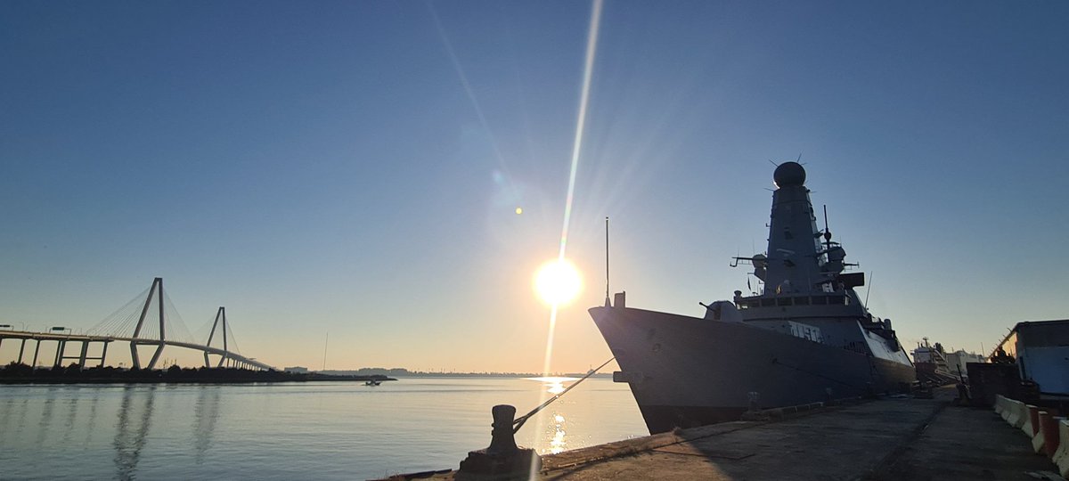 Hello Charleston! 🇺🇲👋 After an action-packed period on Counter Narcotics operations with the @USCG, we arrived in South Carolina to give the Ship's Company a well-earned break. @UKdefUS #NilDesperandum