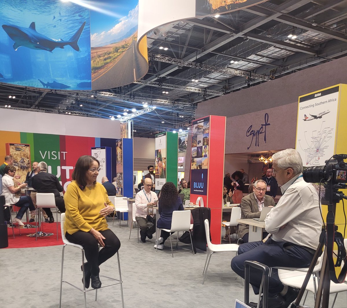 PatriciaDeLille's tweet photo. I am sitting down with an Indian media group at @WTM_London.  This is an important source market for us, and we are working to improve air access and easing the visa regime to grow tourism between South Africa and India 
@SATravelTrade 
@Tourism_gov_za https://t.co/v2Q1s0TTkC