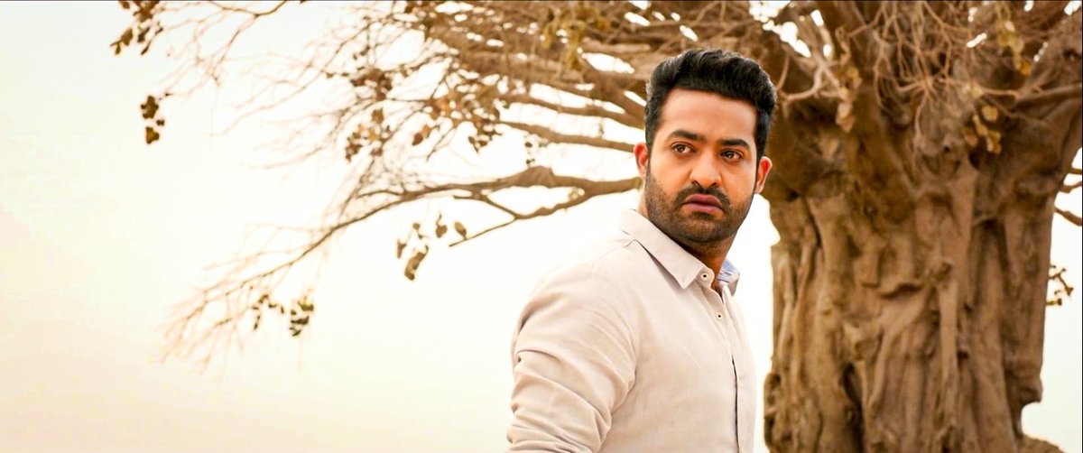 NaniTarak45's tweet image. Retouched Frames from ASVR (2018)
DOP : PS Vinod. #AravindaSametha 

Thread Of 90 UHD Pictures....