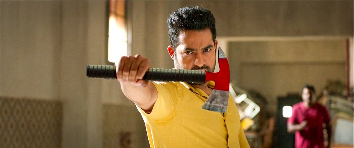 NaniTarak45's tweet image. Retouched Frames from ASVR (2018)
DOP : PS Vinod. #AravindaSametha 

Thread Of 90 UHD Pictures....