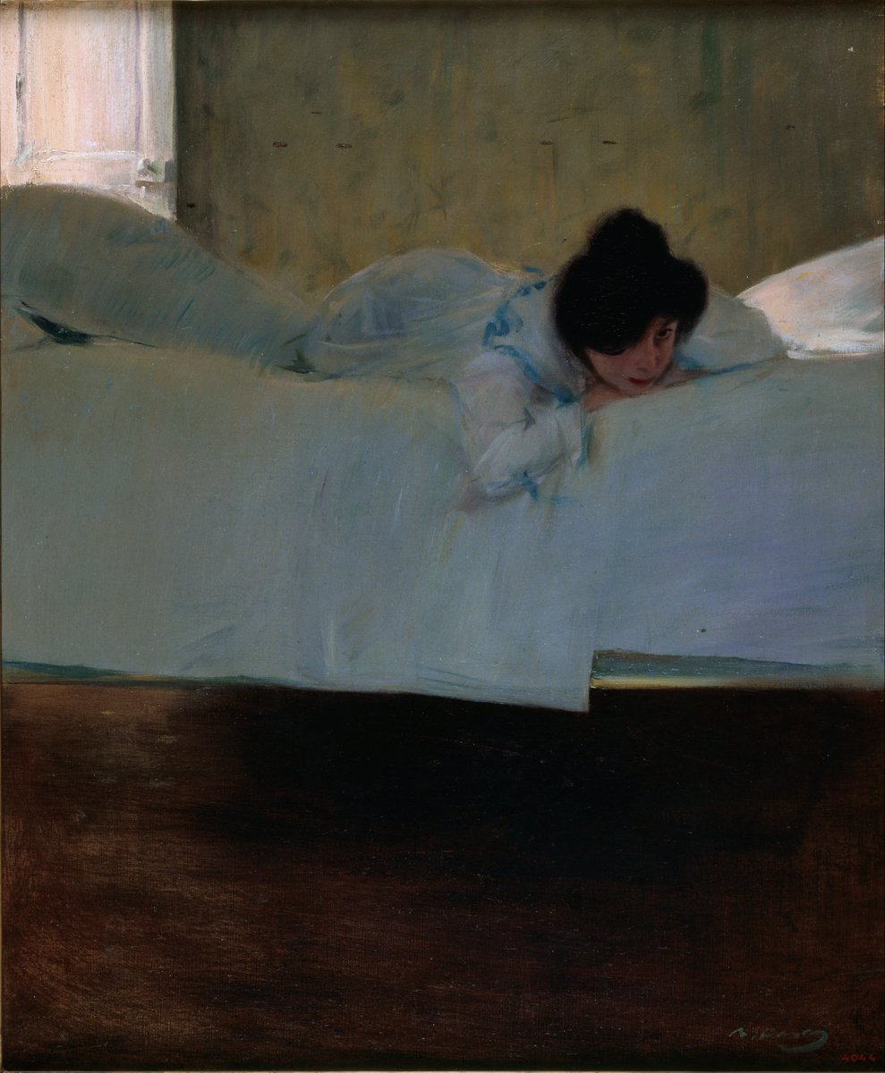 Tüy gibi hafif bir resim.🪶 Üzgün ya da olumsuz düşüncelere dalmış değil; sanki hayal dünyasında kaybolmuş gibi. 🖼️Ramon Casas, ''Tembellik'', 1898-1900 🏦Museu Nacional d'Art de Catalunya