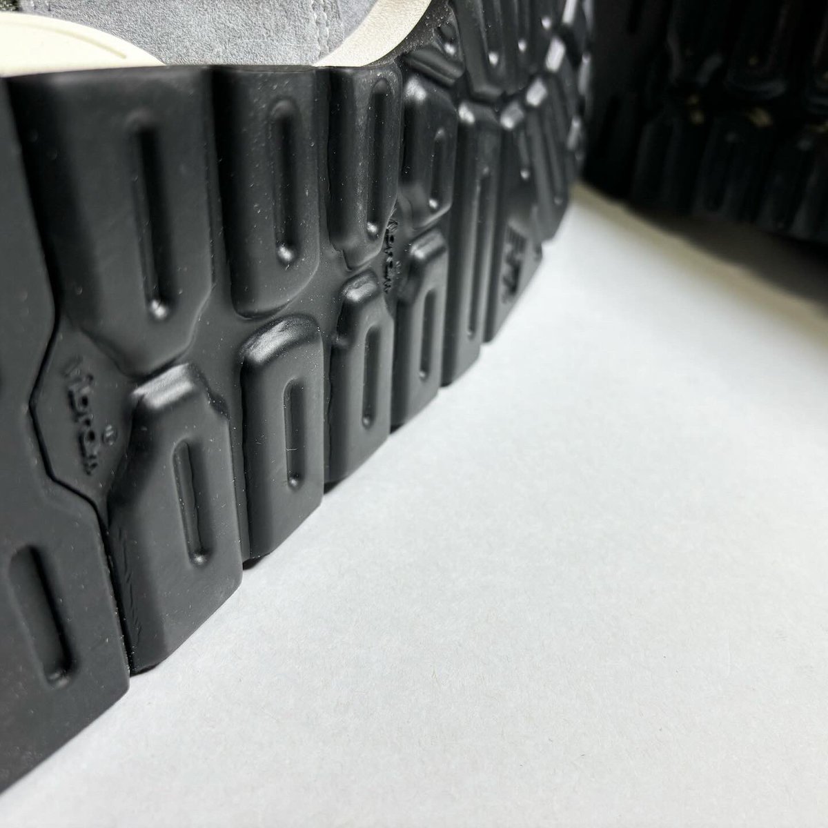 【NEW ARRIVAL】

NEW BALANCE

M990GL1 MADE IN U.S.A. Width D GREY

item.rakuten.co.jp/ltd-online/m99…