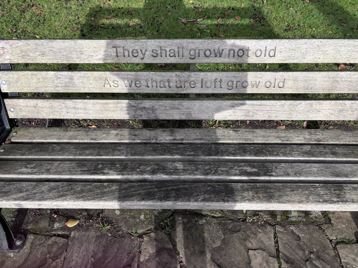 wideawake1982's tweet image. Lovely afternoon in Formby remembering the service and sacrifice of those that defended our freedoms and protected our way of life. Eternally grateful 💜🙏🏻