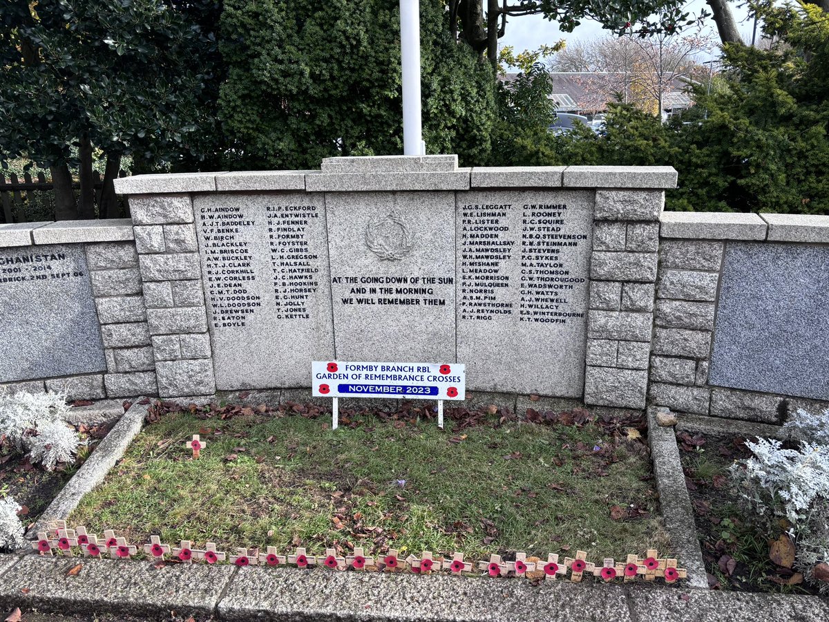 wideawake1982's tweet image. Lovely afternoon in Formby remembering the service and sacrifice of those that defended our freedoms and protected our way of life. Eternally grateful 💜🙏🏻