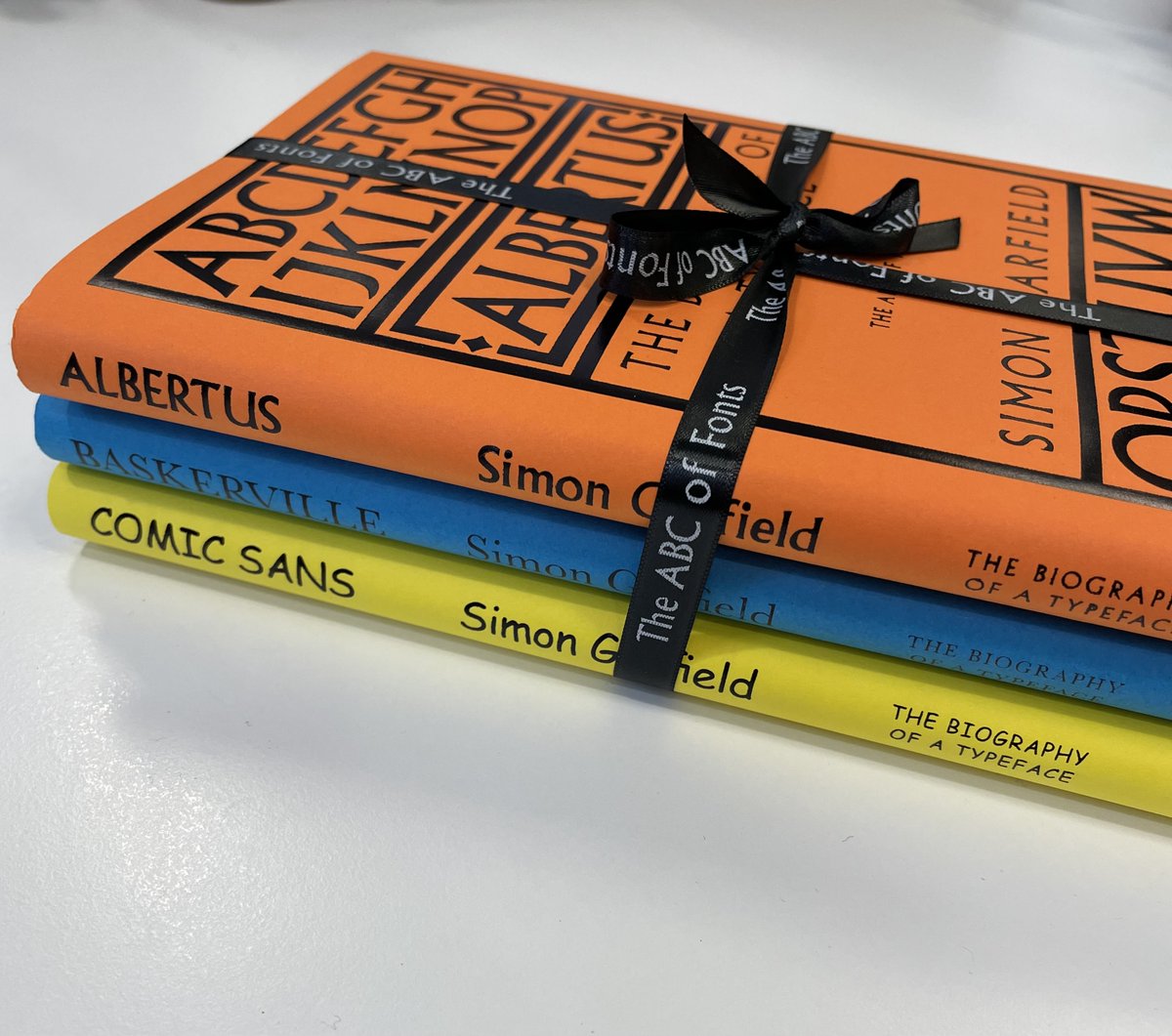 jennyjennylord's tweet photo. I think these might be the most handsome books I've ever published

Stories of the fonts that shape our world by Simon Garfield

ALBERTUS
BASKERVILLE
COMIC SANS

The ABC of Fonts series launches tomorrow @wnbooks https://t.co/Y4eEOWnN9o