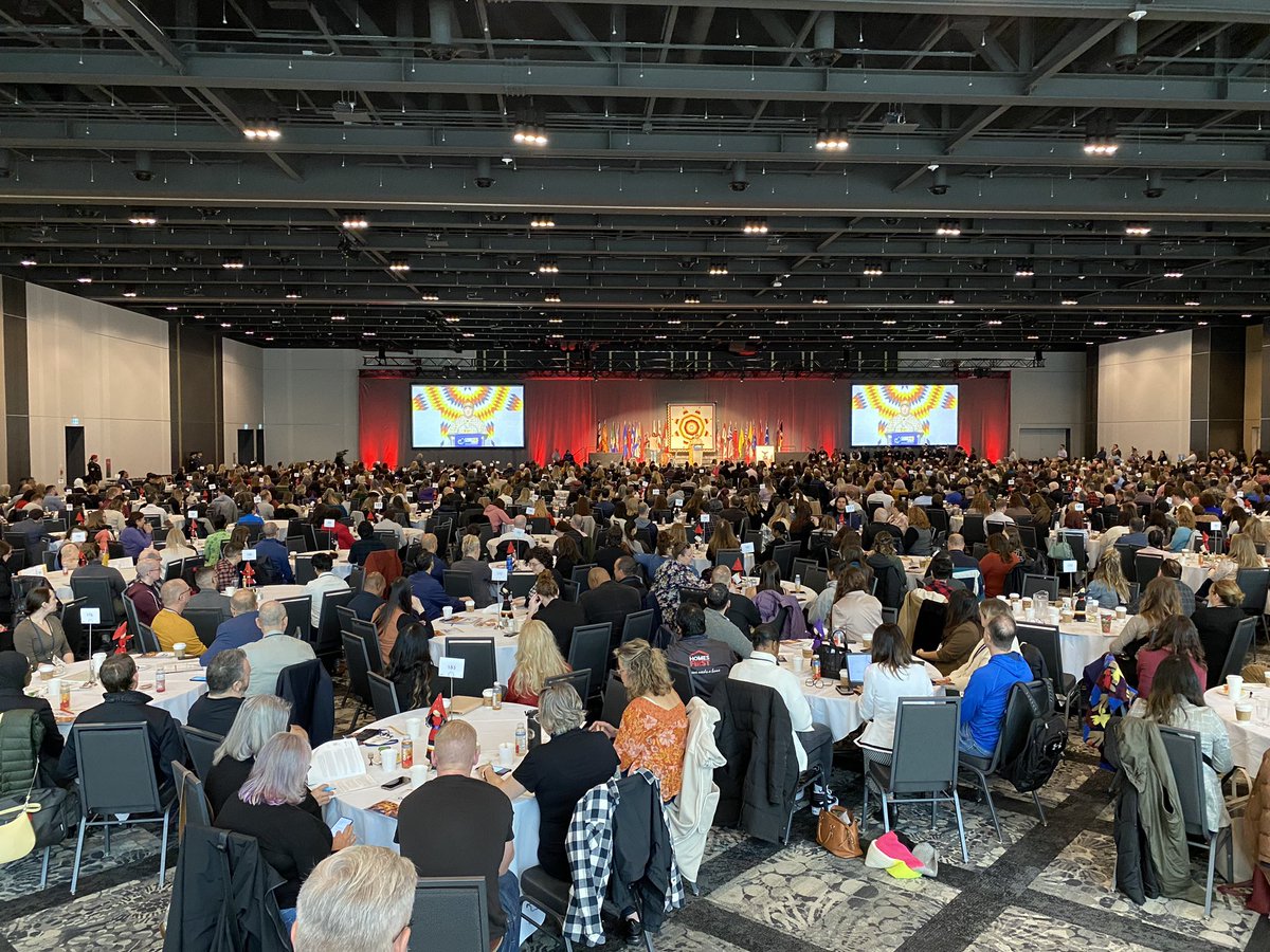 Very warm applause from the huge crowd at #CAEH23 as they react to Pam Glode-Desrochers’ words : « No one should be homeless, that word should not even exist. » #MikmawNativeFriendshipCentre