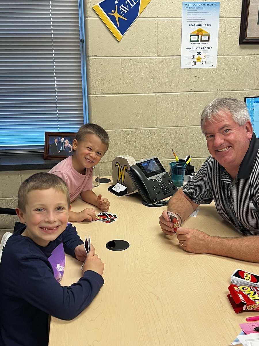AD_educator's tweet image. It was game time with Mr. Collier yesterday! I think he may have gotten beat by these two Eagles! #pbisrewards #englishlandingeagles @EnglishLanding