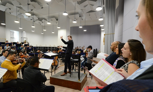 “I hope that other American orchestras can continue to come back, and I hope this visit is a starting point of restarting the visits,” said Tristan Rais-Sherman, the assistant conductor of the #PhiladelphiaOrchestra. globaltimes.cn/page/202311/13…