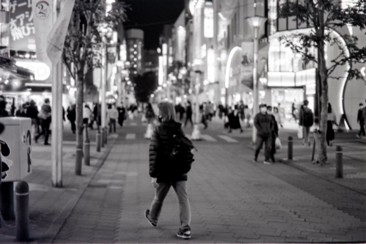 alibi5753's tweet photo. #aiaf50mmf14 で池袋の夜

さあ今日はもう寝よう…
疲れが抜けないわ〜

#nikonus + #af50mmf14d + #apx100
#自家現像

#フィルム写真
#FilmPhotography
#フィルムカメラ https://t.co/sbPTroLGtD