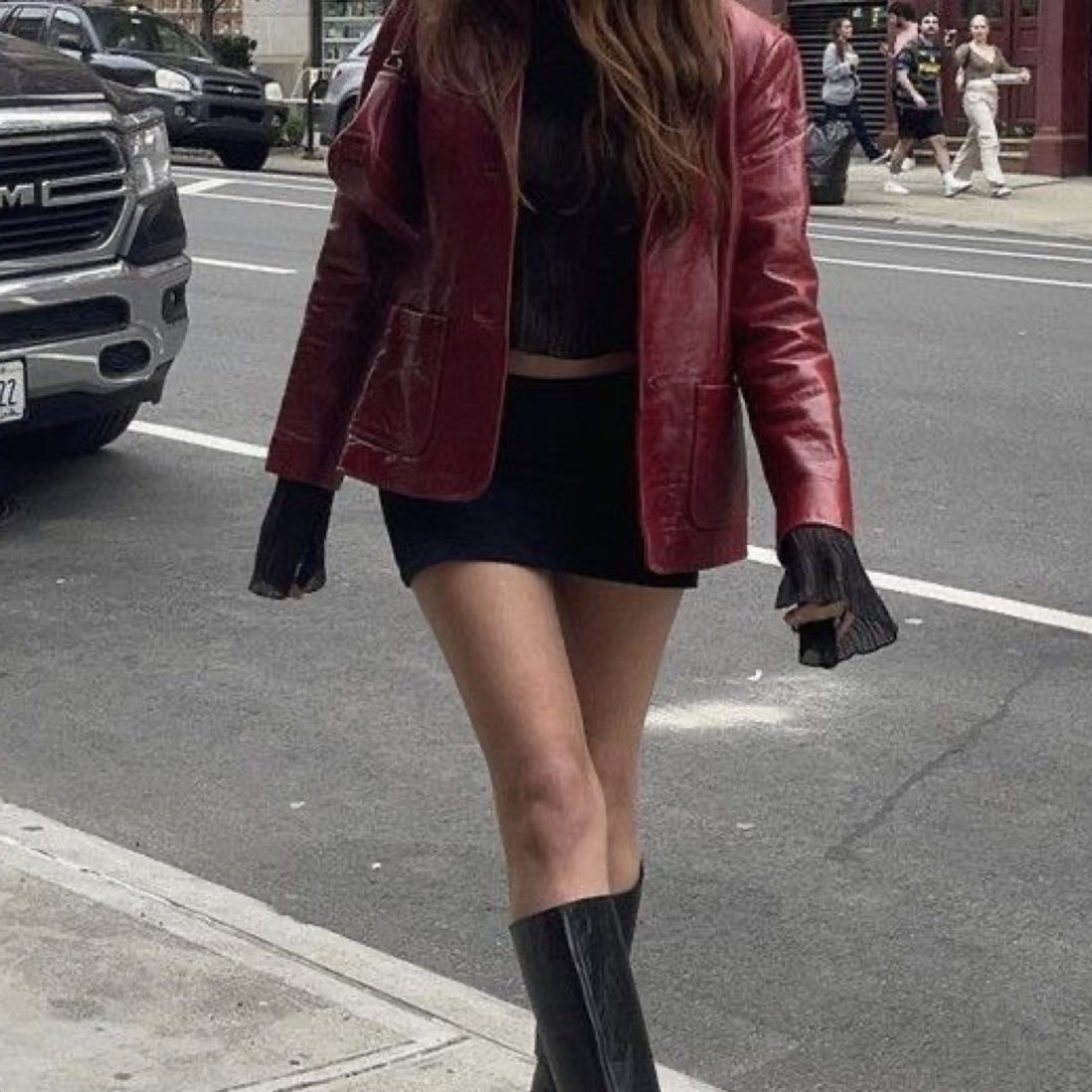 jasmineambre's tweet photo. Cherry red is my new obsession 🍒 https://t.co/vn1DjyX8iJ