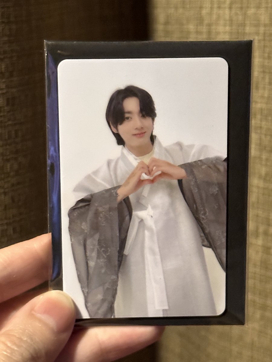 iammitziteng's tweet photo. WTS/LFB
BTS Yet to Come in Busan Album Lucky Draw mint condition
DM your offers. Nothing below PHP 10k (shipping not included). Can ship anywhere in the world

#yettocomebusan #YetToCome #LuckyDraw #JungKook https://t.co/pJR179YwOU