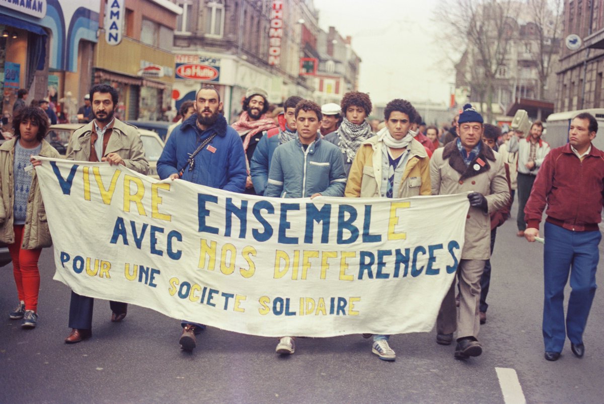 Gadagne / MAM / MHL (@gadagne_mam_mhl) on Twitter photo 📣APPEL à COLLECTE📣
À l'occasion des 40 ans de la Marche pour l'égalité et contre le racisme, le Musée national de l'histoire de l'immigration <a href="/Palaisptedoree/">Palais de la Porte Dorée</a> a lancé une grande collecte de témoignages et d’objets #mémoire
Date limite : 20/11/2023
▶ histoire-immigration.fr/actualites/app… 📣APPEL à COLLECTE📣
À l'occasion des 40 ans de la Marche pour l'égalité et contre le racisme, le Musée national de l'histoire de l'immigration <a href="/Palaisptedoree/">Palais de la Porte Dorée</a> a lancé une grande collecte de témoignages et d’objets #mémoire
Date limite : 20/11/2023
▶ histoire-immigration.fr/actualites/app…