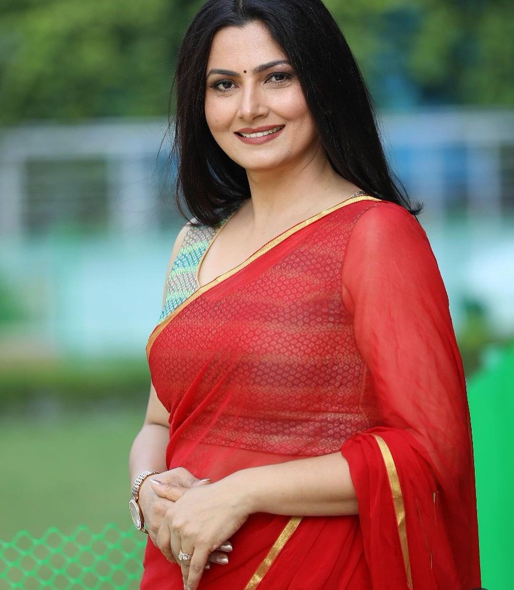 अगर बॉलीवुड बंद कर दिया जाए तो 80% देश से अश्लीलता खत्म हो जाएगी...

सहमत हो तो YES लिखकर फोलो करें..!!