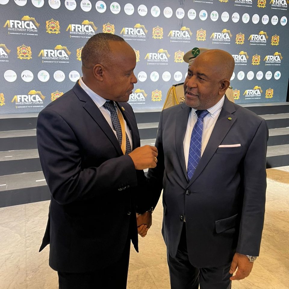 EAC Secretary General <a href="/pmathuki/">Amb.(Dr.)Peter Mutuku Mathuki,PhD</a> engages H.E Mama Samia Suluhu Hassan, President of URT and H.E President Azali Assoumani, President of Comoros &amp; AUC Chairperson on the sidelines of the ongoing Africa Investment Forum in Marrakech, Morocco.

<a href="/AfDB_Group/">African Development Bank Group</a>