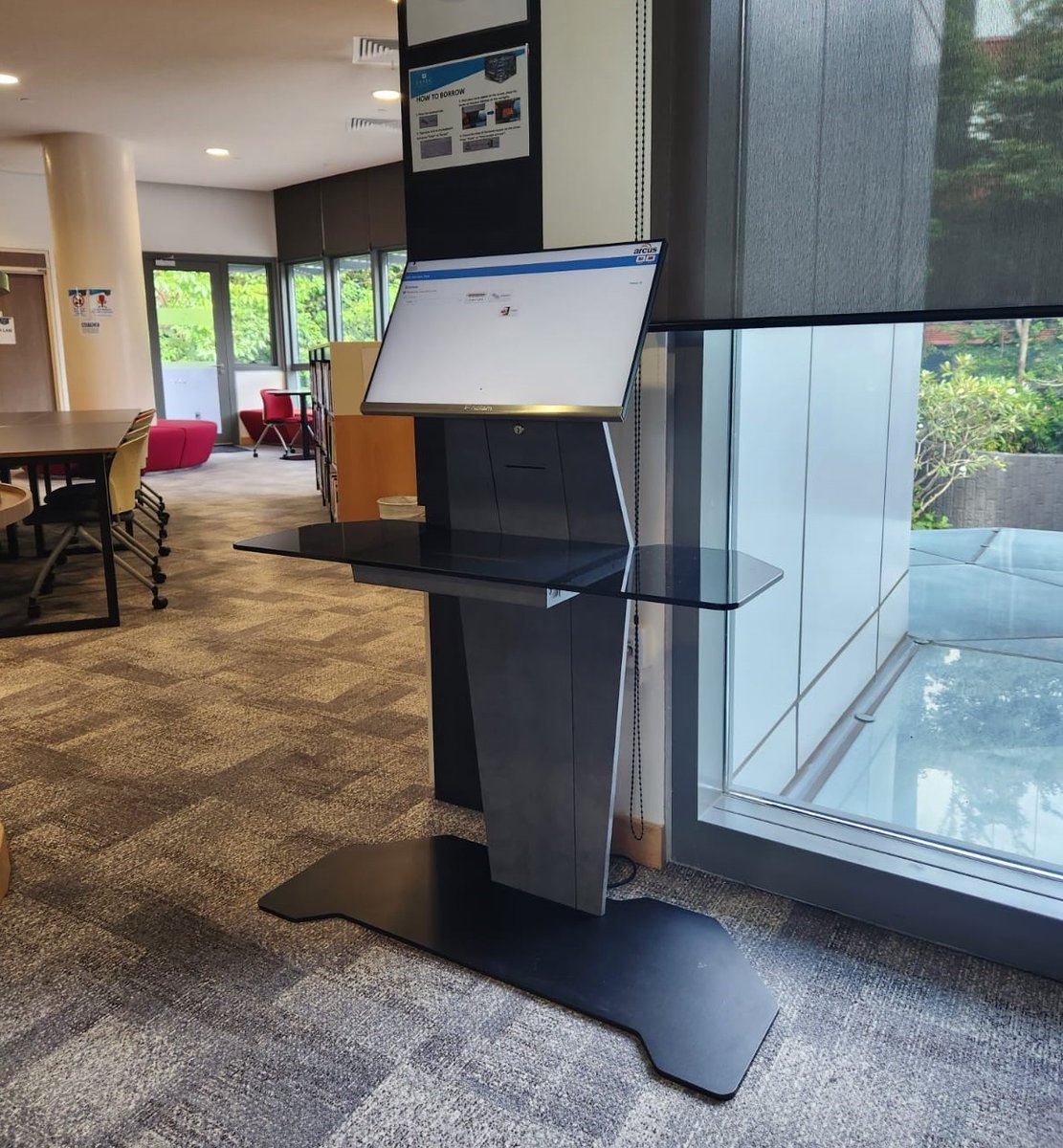 🆕Borrow your documents on the Asia Pacific Learning Center self-checking machine. Users can now borrow physical items at their convenience 📚
klab.essec.edu/all-news/new-b…
<a href="/ESSEC_AP/">ESSEC Asia-Pacific</a>