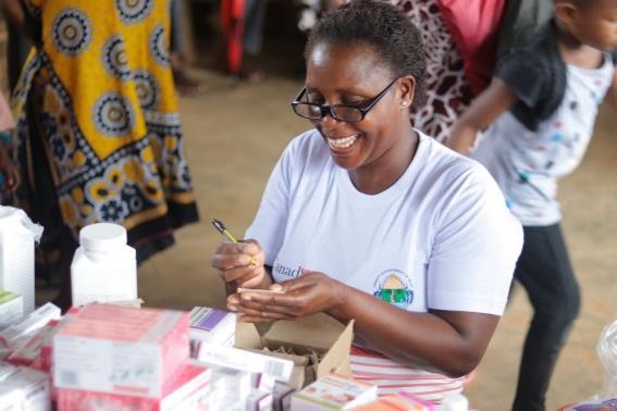 AKUCoEWCHEA's tweet photo. You can now learn more about the Women in Health and their Economic, Equity and Livelihood statuses during Emergency Preparedness and Response (WHEELER) study by visiting: https://t.co/8vwll2yROr

#COVID19 #GenderEquity #EquityforAll https://t.co/5HlX57Etyl
