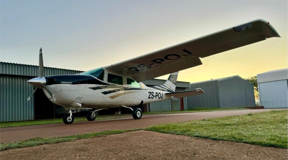 vektor_aviation's tweet image. An elated Reon Wiese, the CEO of @vektoraviation, is back in his happy place: the cockpit of his Cessna, after 7 months of not being able to fly.
After overcoming a health challenge, Reon is looking forward to visit Vektor’s clients throughout the country.
#aviation #pilotslife