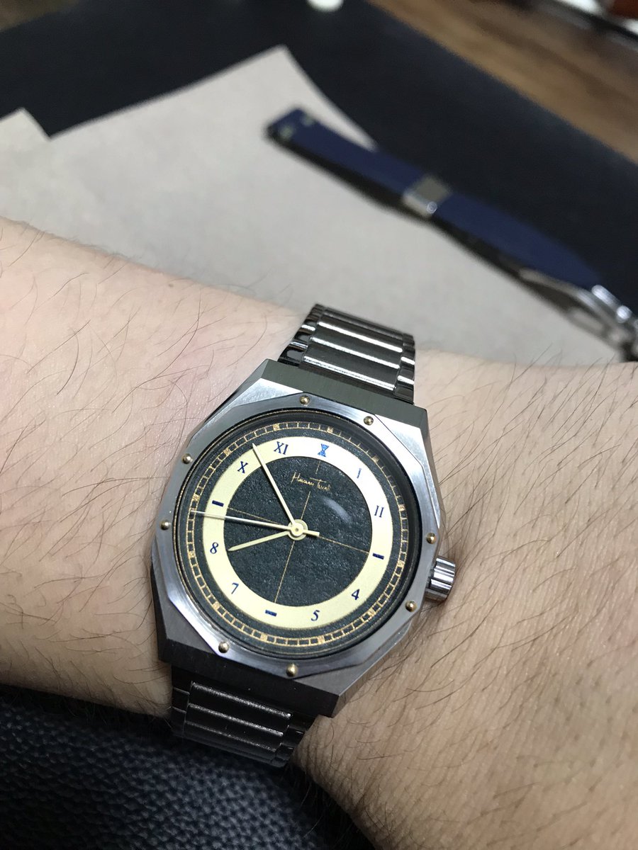 台湾から遥々新しい時計が届きました✨ Havaan tuvaliのDuodecimaです