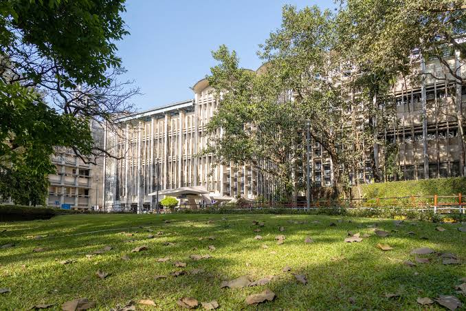 🚨 IIT Bombay ranked as the best institution in India, bags 40th rank in Asia. (QS World University Rankings)