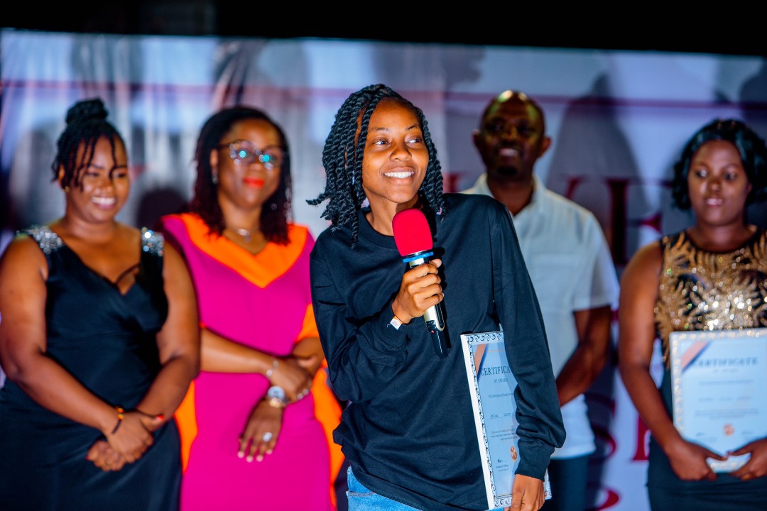 voicetweetz's tweet photo. 🌟 Congrats to the 2023 #SheGoesDigital Project winners! Supported by @ladiesjoint.
All to three winners received a 12-month photography internship and vouchers for equipment rental. Every graduate of the project received a certificate. #PhotographyforChange
🥇 ESTER JOSEPH https://t.co/2qYMiqAIqd
