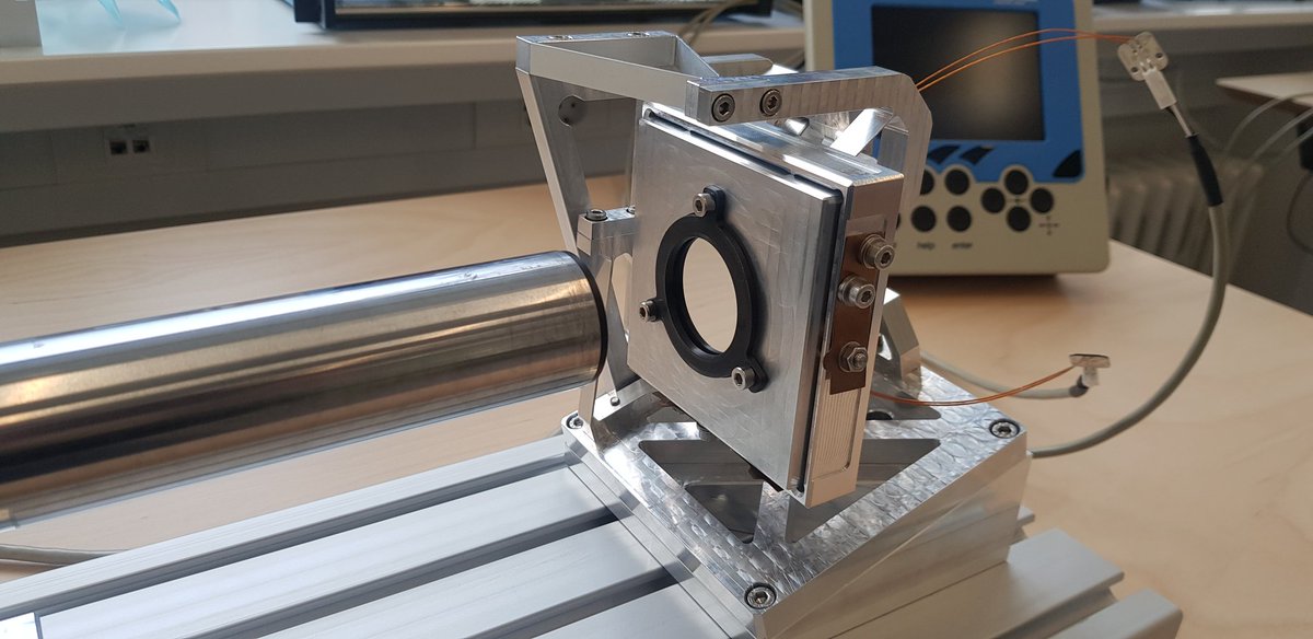 NotTransient's tweet photo. We are currently testing the prototype of the flexure compensating grating mount for the NTE spectrograph. Here at room temperature first, but the piezoelectric adjustment screws can be used in vacuum/cryogenic conditions.
#nottransientexplorer
@Carlsbergfondet https://t.co/3iS0KBUIIL