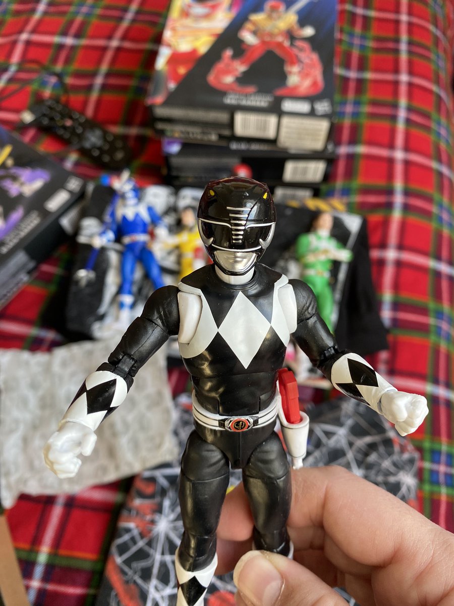 Iamzodkneel's tweet photo. Hey up @Superturk5000 just catching up with some L&L and after seeing your problem with black ranger, I had to run up the stairs and check mine??!! 😳 He’s ok 👍🏻 Have you been able to get it changed or are you just keeping him?! 🤔 #GGPR #PowerRangers @Walterejones … https://t.co/7nyJVSLcgs