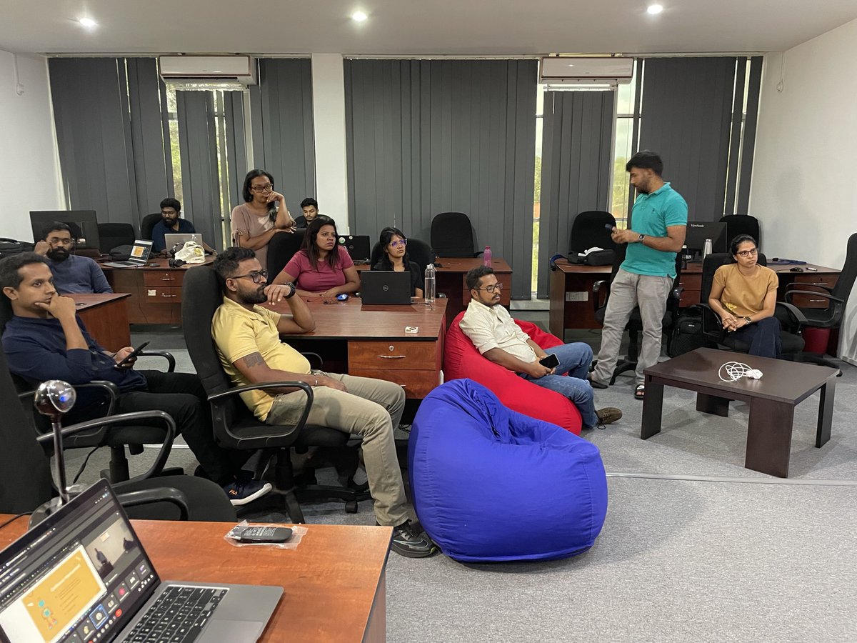 EFuturesworld's tweet image. Candid moments from our recent office tech talk session at EFutures. Exploring the fascinating journey of creating a Diet Assistant Chatbot with Botpress. 🤖💬 #TechTalk #Botpress #Innovation #SoftwareDevelopment #KnowledgeSharing #EFutures #softwareoutsourcing