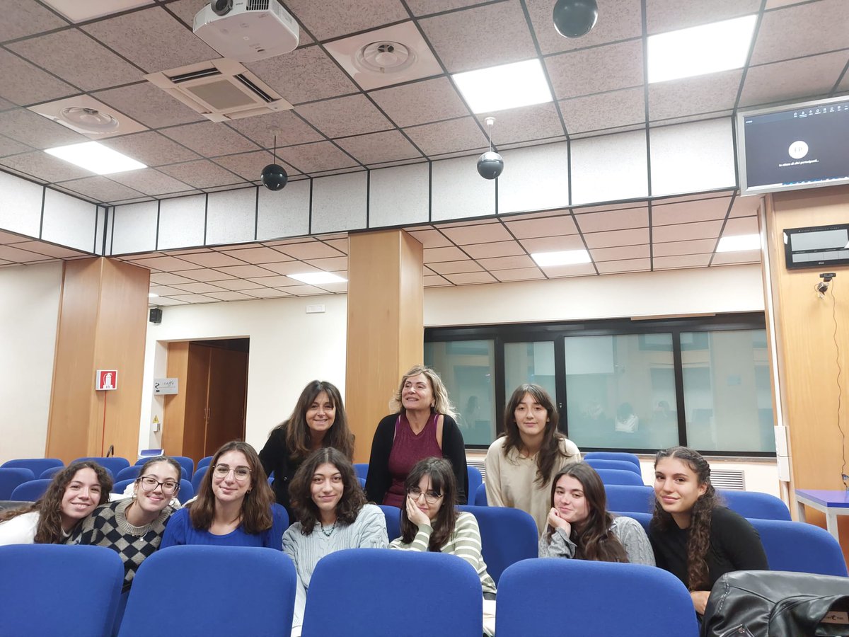 Si è svolto presso la sede centrale dell’#ENEA, il V ciclo di lezioni annuale del programma formativo 5 passi da ingegnera per la promozione delle discipline #STEM, promosso da <a href="/ENEAOfficial/">ENEA</a> e Fondazione MAIRE nell’ambito di #ItaliainclasseA.
efficienzaenergetica.enea.it/vi-segnaliamo/…