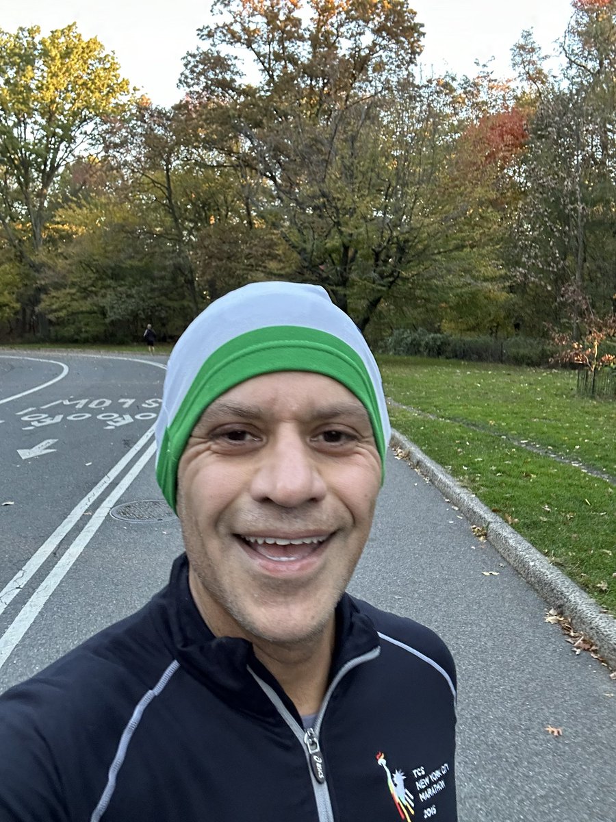 bhushansethi1's tweet photo. Hump day #running. Looking forward to a great day. Just 10 days till @Philly_Marathon #fivemiles #coldweatherrunning @CentralParkNYC https://t.co/AsRBdguYQQ