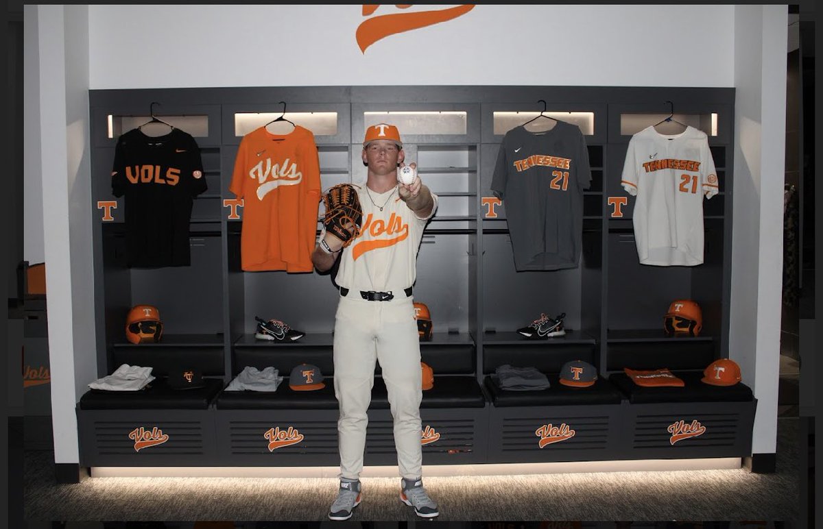 RylerSmart's tweet photo. I am honored to say I will be signing my National Letter of Intent today from 3-5 pm in the Pearland High School Gym ! Go Vols !🍊 https://t.co/JNHTujEoiH