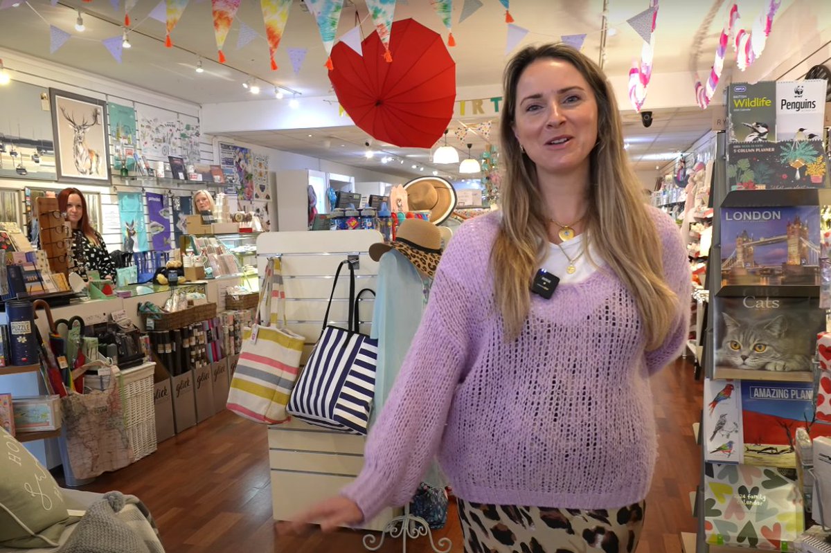 🎁 <a href="/TheLoftHome/">The Loft</a> is a delightful Homeware and Gift Shop on Teddington's High Street!

The Loft has an lovely customer base who return time and time again to explore the beautiful and innovative products!

Learn more about from Nell ⬇️
orlo.uk/z2USI

#RichmondShopsLocal📍
