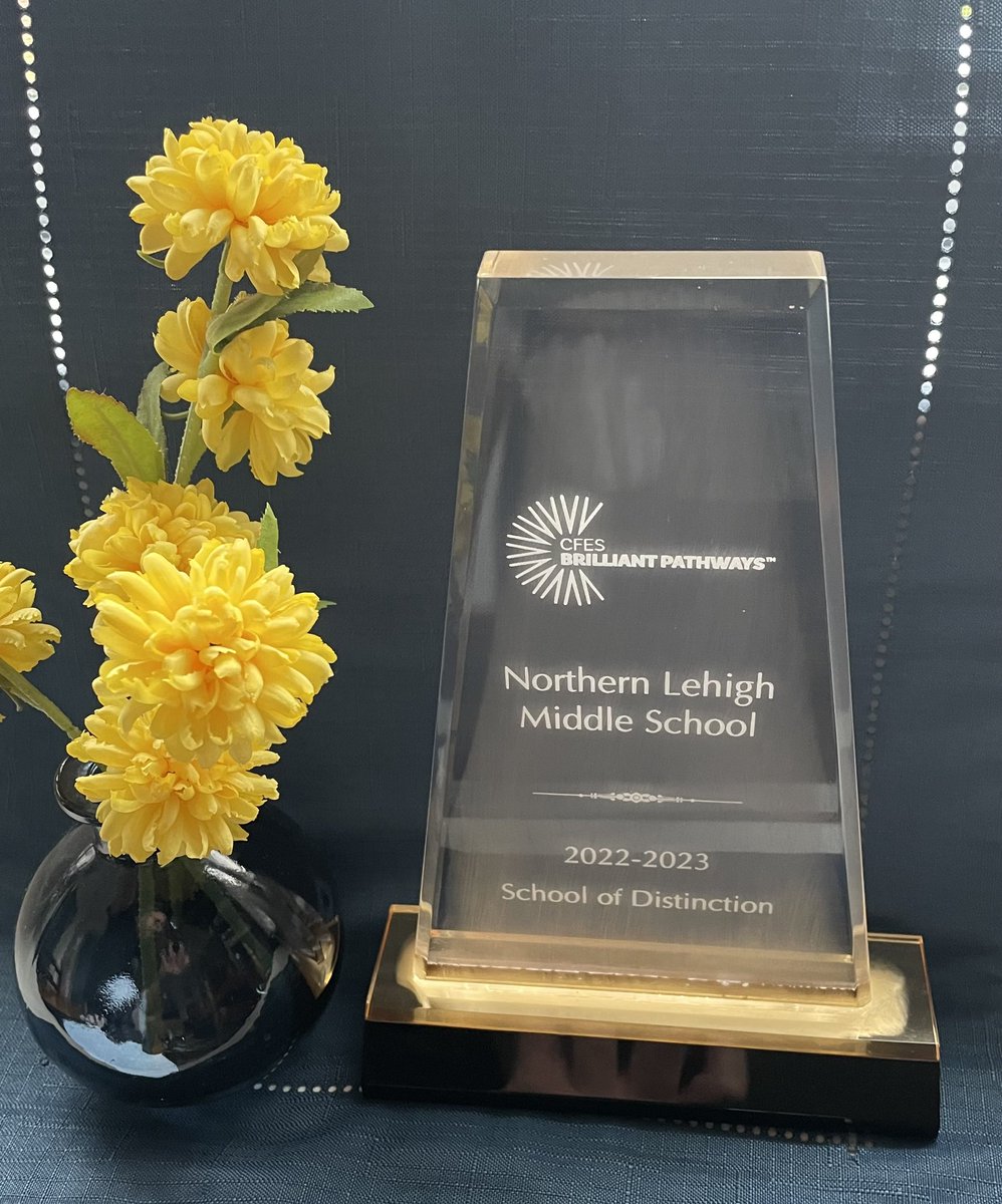 principaldave's tweet photo. I was incredibly proud to accept a School of Distinction honor on behalf of @NorthernLehigh Middle School.  Our NLMS team put in the work to make our school shine. This award recognizes the hard work we do every day to make our students more college and career ready through mentoring, essential skills, and educating about pathways for their futures. The College/Career for Every Student (CFES) Brilliant Pathways conference was tremendous. @BrilliantCFES