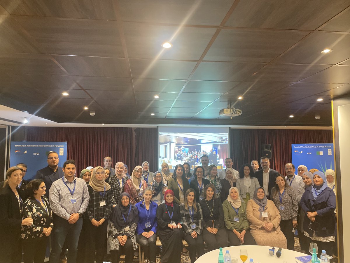 PNUDAlgerie's tweet image. Formation hybride 📅le 06/11 sur la gestion de la #pharmacothérapie dans la prise en charge de la femme enceinte
✅Renforcer les connaissances des pharmaciens dans la prise en charge de la femme enceinte
✅Garantir la sécurité et la qualité des traitements proposés
#ODD3 #ODD16