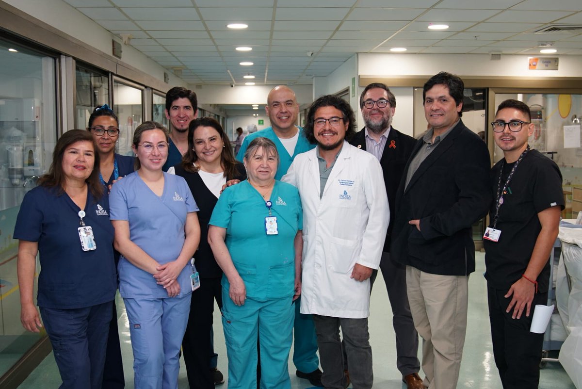 colmedcontigo's tweet photo. 🙌Ya nos encontramos en el evento programático en la Clínica Indisa. 

Hemos escuchado las preocupaciones de nuestros colegas que trabajan en la salud privada. Inquietudes y experiencias de gran relevancia para la construcción del programa para el futuro COLMED.

#colmedcontigo https://t.co/pQbVfZkLTR