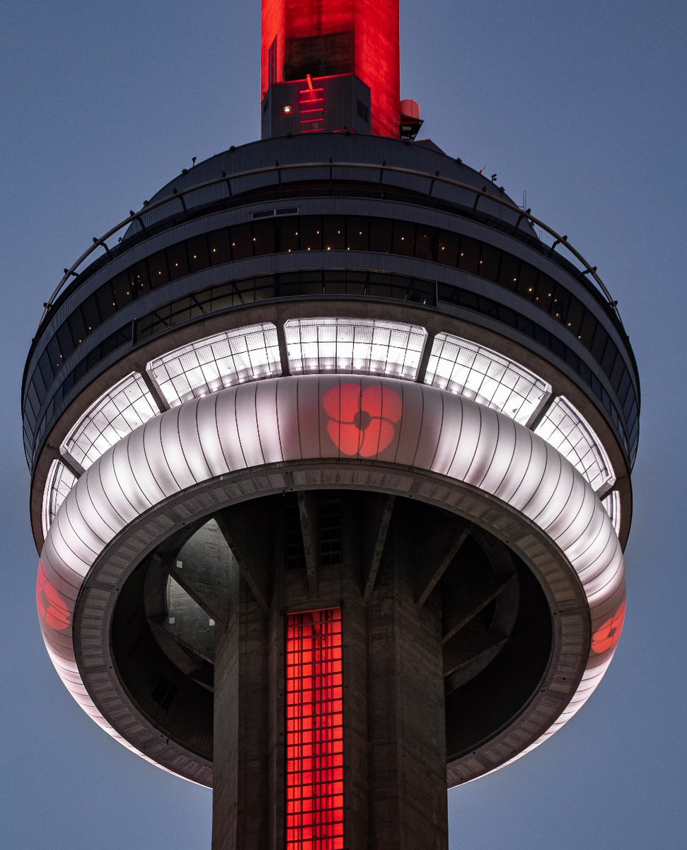 Tonight the #CNTower will wear poppies for Indigenous Veterans Day to honour the important contributions made by First Nations, Inuit and Métis Veterans in service to Canada 📷: @Jgazze