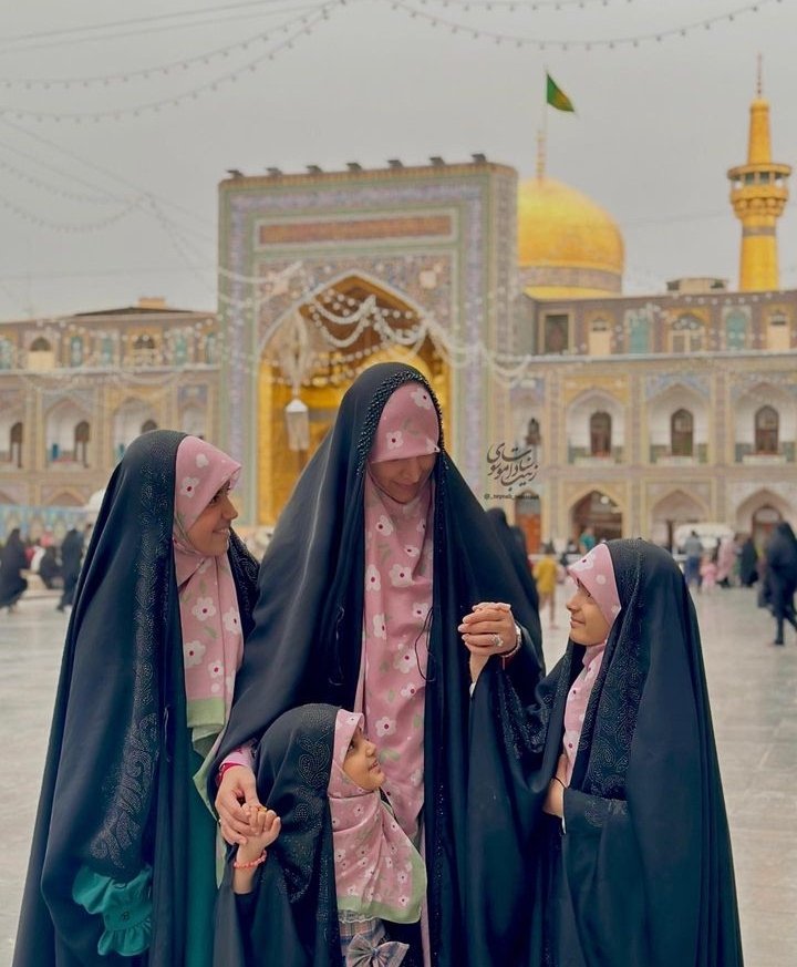 iamZimalFatimah's tweet photo. Shia larkia or Iraqi Chadar Wallah 😩🫀 https://t.co/1ondFaQknZ