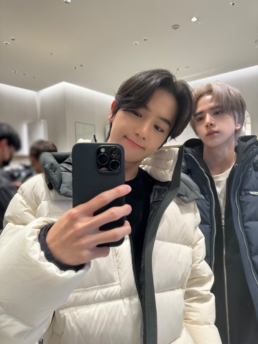 WE_THE_BOYZ's tweet image. [현재] 갑툭튀
#mooseknuckles