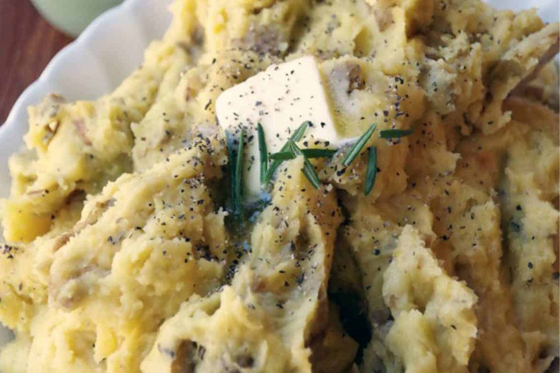 Sit back and relax while dinner cooks. Try our slow cooker recipes this winter! bit.ly/3mVPFGD 

#SlowCookerRecipes #CrockPotRecipes #WinterMeals