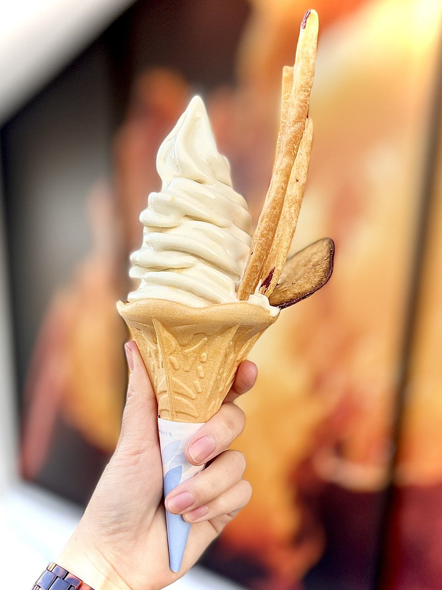 やっと会社の店舗オープンして、
まだわちゃわちゃですが、、、、🍠

明日は久しぶりのライブ！
<a href="/FI5VE/">昭和のぱぴぷぺぽ犬</a>
18:30/19:00 私の出番は19:35〜20:00です！🌸
いやー楽しみ！！
一緒に盛り上がりましょう🥰🥰🥰✨
来れる方ぜひお待ちしております😊💖