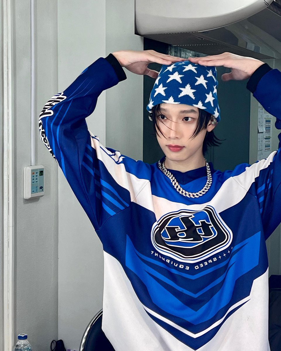 miniiberry's tweet image. น้องใหม่วง BUS เปิดตัวอย่างเป็นทางการแล้ว และเตรียมพบกับ DEBUT SHOWCASE วันที่ 6 ธันวาคมนี้ ส่วนคนนี้ น้องเน็กซ์ 1 ใน สมาชิกวง BUS 💕
#BUSbecauseofyouishine
#NEXnattakit