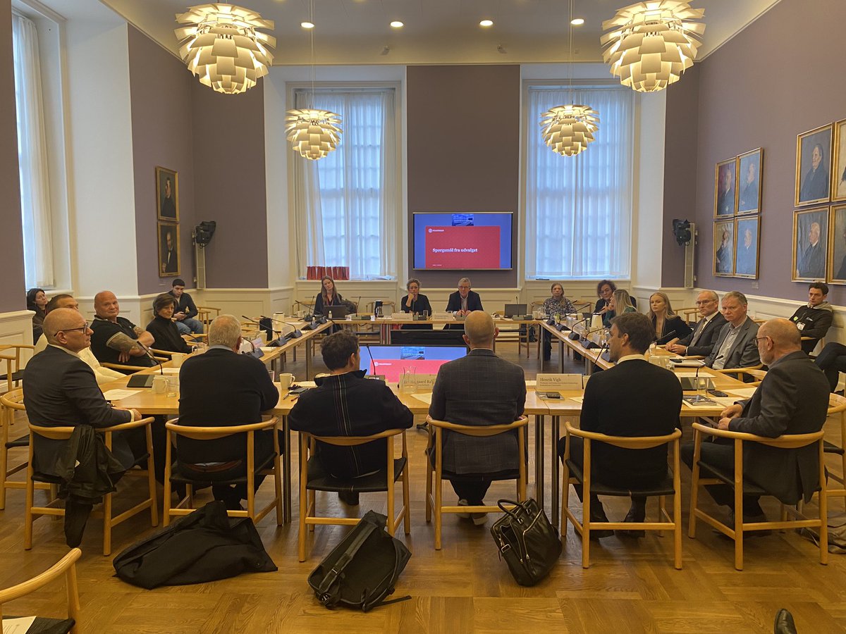 Anti Doping Danmark (@antidopingdk) on Twitter photo Vi takker af fra Christiansborg, hvor et rigtigt givtigt ekspertmøde der har skabt fokus på forebyggelse og behandling af misbrug af steroider og paraffinolie.
Du kan gense høringen kl 18 på <a href="/folketinget/">Folketinget</a> TV og på Tingets hjemmeside
#sundhed #doping #steroider #forebyggelse Vi takker af fra Christiansborg, hvor et rigtigt givtigt ekspertmøde der har skabt fokus på forebyggelse og behandling af misbrug af steroider og paraffinolie.
Du kan gense høringen kl 18 på <a href="/folketinget/">Folketinget</a> TV og på Tingets hjemmeside
#sundhed #doping #steroider #forebyggelse