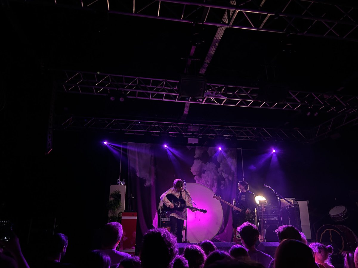 iuke742's tweet image. Twitter user foIIowbaby finally has his moment and sees Follow Baby live but Peace 2.0 completely butcher it 👎